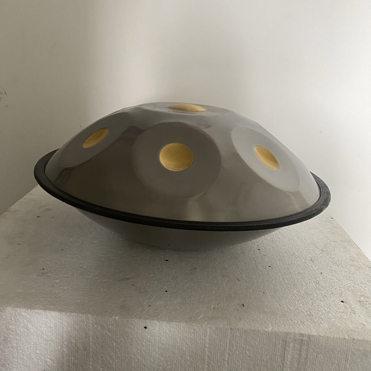 MiSoundofNature King Kurd / Celtic D-Moll 22 Zoll 9/10/12 Noten Edelstahl / Nitrierter Stahl Handpan-Trommel, erhältlich in 432 Hz und 440 Hz - Vergoldeter Klangbereich